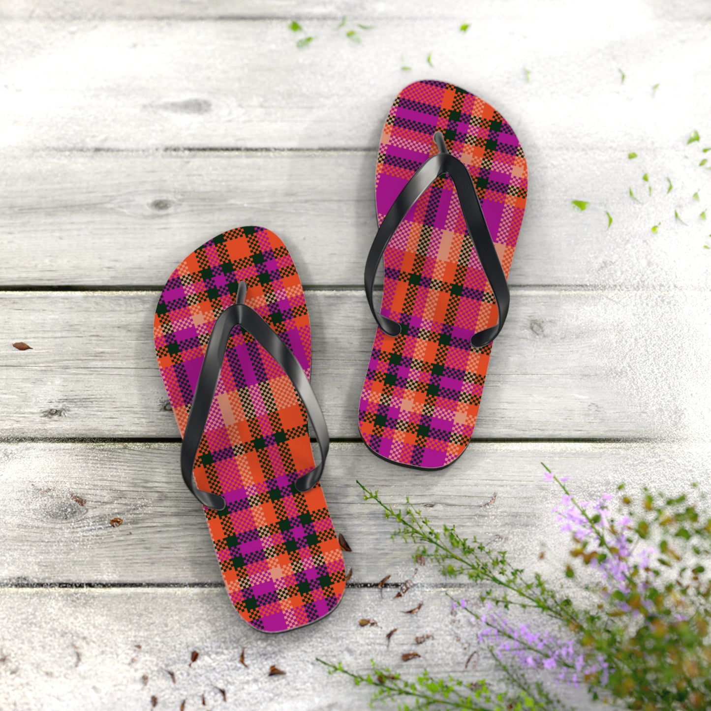 Vibrant Plaid Flip Flops - Perfect for Summer Fun and Casual Outings